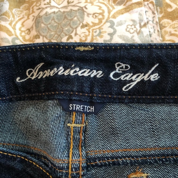 Distressed Bermuda Jean Shorts - Picture 2 of 4